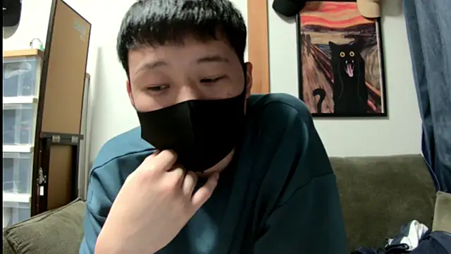 Snapshot of tuki_fu chatting on 03/02/25, 01:38 tuki fu online show from 03/02/25, 01:38