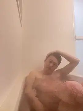 Snapshot of tuki_fu chatting on 03/15/25, 10:13 tuki fu online show from 03/15/25, 10:13