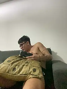 LCarreraa online show from 03/04/25, 02:27