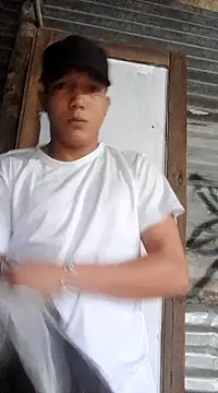 Snapshot of tayson_ chatting on 01/16/25, 11:58 tayson online show from 01/16/25, 11:58