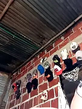 Snapshot of tayson_ chatting on 01/29/25, 09:28 tayson online show from 01/29/25, 09:28