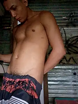 Snapshot of tayson_ chatting on 02/25/25, 09:57 tayson online show from 02/25/25, 09:57