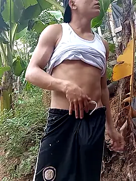 Snapshot of tayson_ chatting on 03/05/25, 11:49 tayson online show from 03/05/25, 11:49