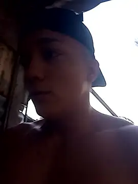 Snapshot of tayson_ chatting on 10/08/25, 10:57 tayson online show from 10/08/25, 10:57