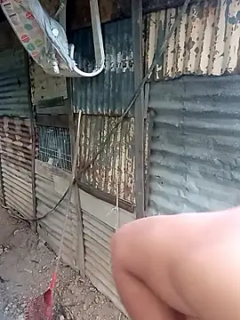 Snapshot of tayson_ chatting on 10/24/25, 11:06 tayson online show from 10/24/25, 11:06