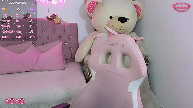 Jazmin tay online show from 03/05/25, 08:32