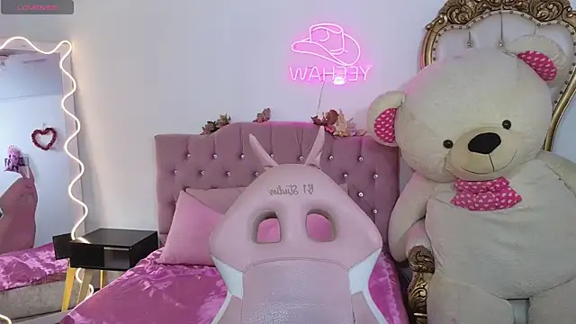 Jazmin tay online show from 03/08/25, 07:31