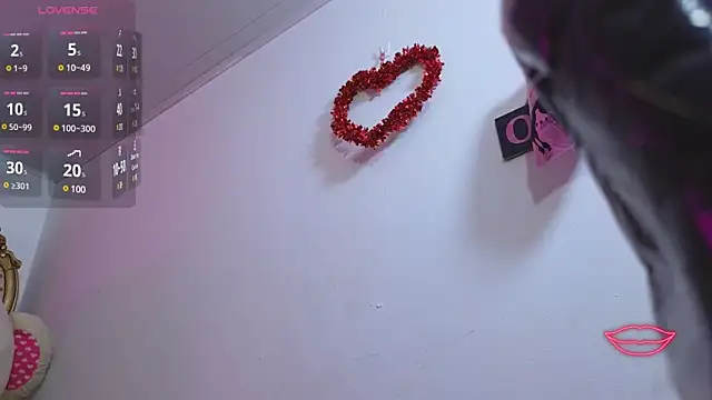 Jazmin tay online show from 03/10/25, 10:24