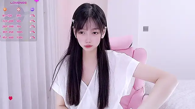 Snapshot of Xiaomi-Angela chatting on 06/14/26, 02:30 Xiaomi-Angela online show from 06/14/26, 02:30