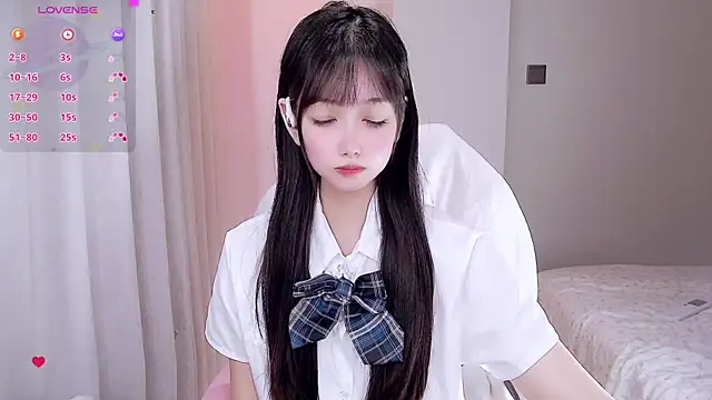 Snapshot of Xiaomi-Angela chatting on 06/21/26, 03:47 Xiaomi-Angela online show from 06/21/26, 03:47
