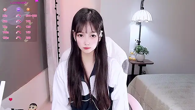 Snapshot of Xiaomi-Angela chatting on 06/23/26, 02:15 Xiaomi-Angela online show from 06/23/26, 02:15