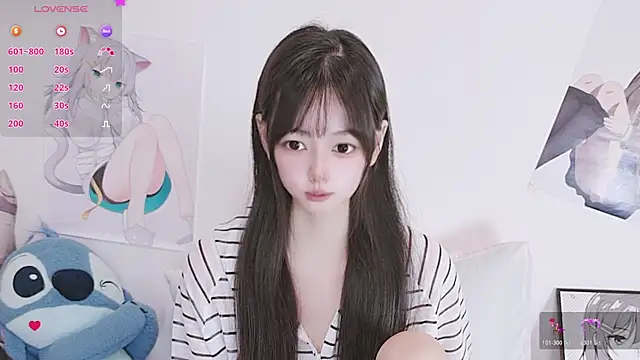 Snapshot of Xiaomi-Angela chatting on 07/26/26, 08:43 Xiaomi-Angela online show from 07/26/26, 08:43