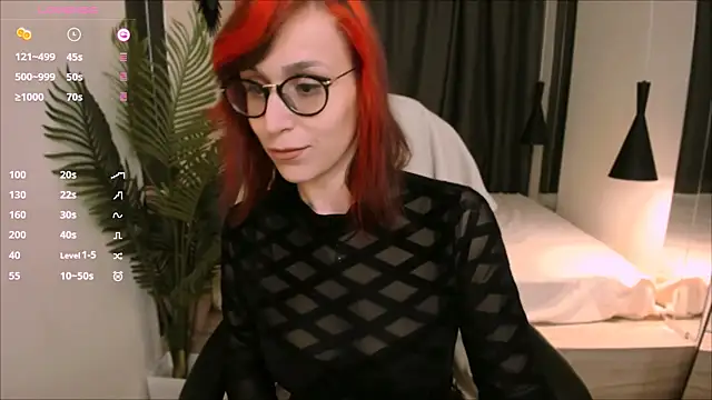 Dora Marcelli online show from 10/23/25, 06:56