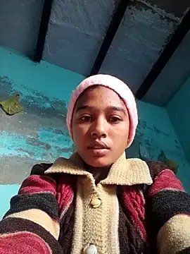 Surajpuja79 online show from 12/04/25, 02:43