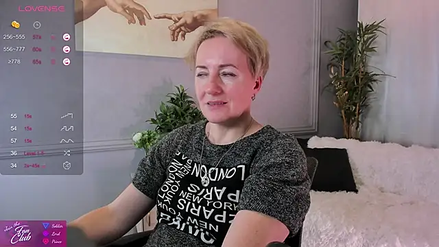 Snapshot of Nika_Smit chatting on 01/26/25, 02:19 Nika Smit online show from 01/26/25, 02:19