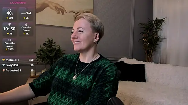 Snapshot of Nika_Smit chatting on 03/02/25, 11:18 Nika Smit online show from 03/02/25, 11:18