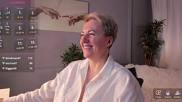 Snapshot of Nika_Smit chatting on 03/22/25, 02:47 Nika Smit online show from 03/22/25, 02:47