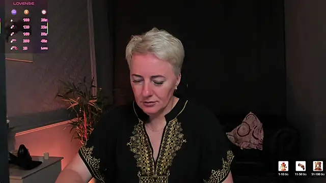 Nika Smit online show from 07/04/26, 05:13