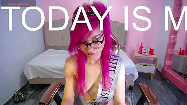 Snapshot of abril_ch_ chatting on 09/25/25, 10:52 abril ch online show from 09/25/25, 10:52