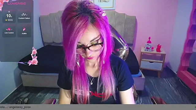 Snapshot of abril_ch_ chatting on 10/22/25, 10:48 abril ch online show from 10/22/25, 10:48