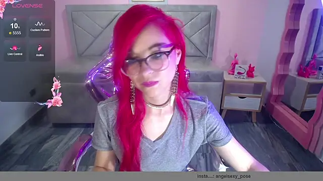 Snapshot of abril_ch_ chatting on 11/24/25, 10:48 abril ch online show from 11/24/25, 10:48