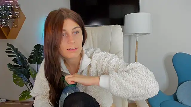 Hailey Green online show from 09/27/25, 08:58