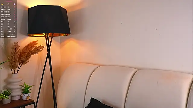 Snapshot of EngelCoyner chatting on 09/21/25, 05:31 EngelCoyner online show from 09/21/25, 05:31