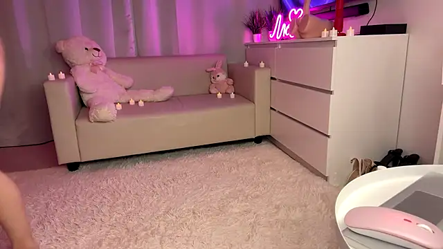 Snapshot of sue_star chatting on 03/02/26, 05:08 sue star online show from 03/02/26, 05:08