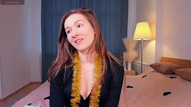 Snapshot of VickieVici chatting on 12/04/24, 10:24 VickieVici online show from 12/04/24, 10:24