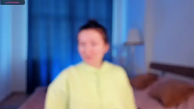 Snapshot of VickieVici chatting on 12/08/24, 09:24 VickieVici online show from 12/08/24, 09:24