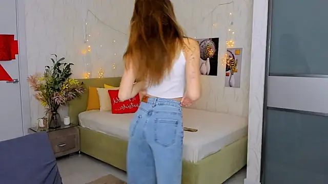 SereneFlame online show from 02/08/25, 04:03