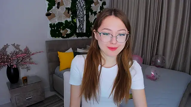 SereneFlame online show from 02/13/25, 04:07