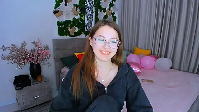 SereneFlame online show from 03/03/25, 10:42