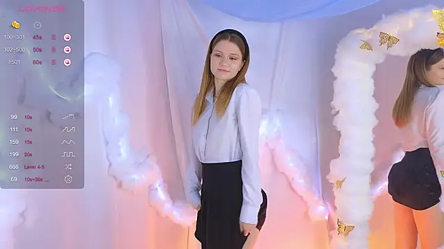 AlisiaSpinnet  online show from 03/17/25, 07:35