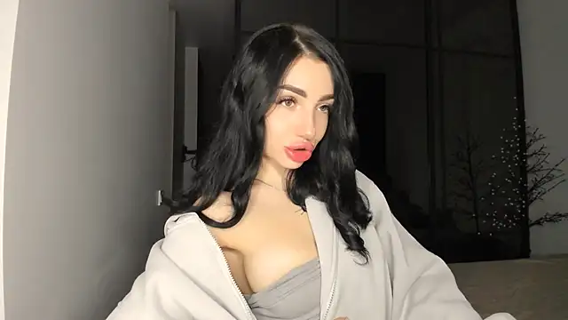 NancyLovee  online show from 11/28/25, 10:51