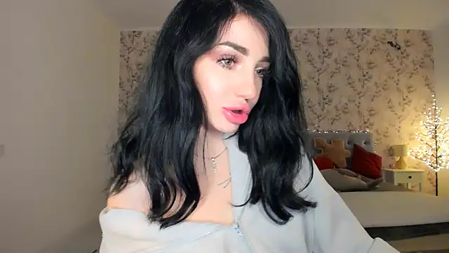 NancyLovee  online show from 12/13/25, 11:21