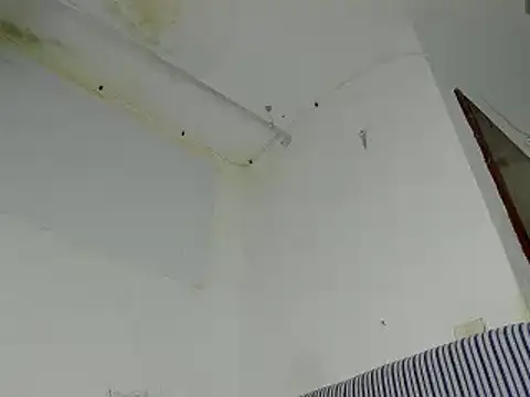 Snapshot of Nenita_Hot_ chatting on 12/04/24, 02:31 Nenita Hot  online show from 12/04/24, 02:31