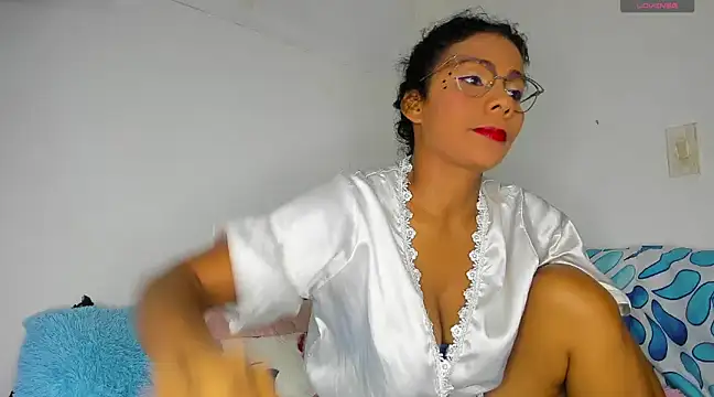 Snapshot of Nenita_Hot_ chatting on 03/13/25, 09:37 Nenita Hot  online show from 03/13/25, 09:37