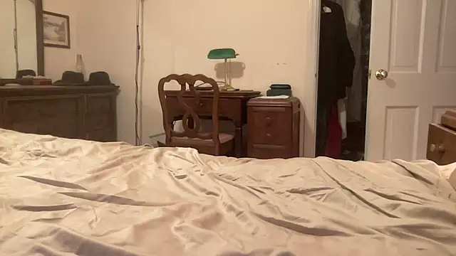 Snapshot of zack_brown chatting on 09/10/25, 12:16 zack brown online show from 09/10/25, 12:16