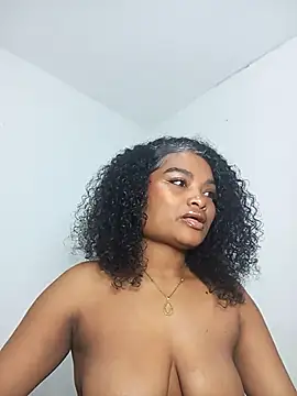 Snapshot of gianna_smith chatting on 02/13/26, 07:04 gianna smith online show from 02/13/26, 07:04