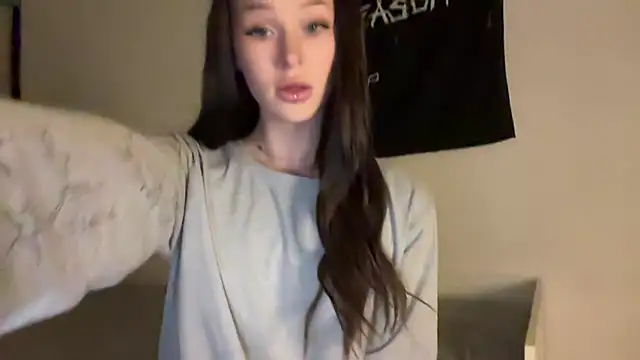 ur molly online show from 10/12/25, 04:17