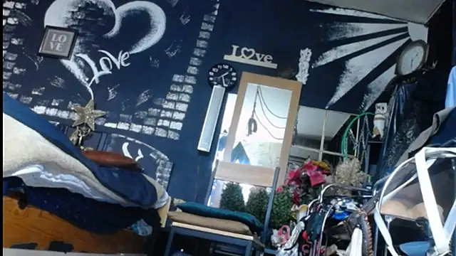 Katrin miss online show from 12/12/24, 11:29