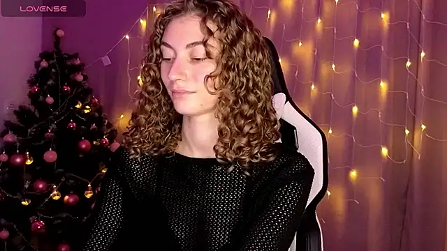 lady curls online show from 12/15/24, 10:58