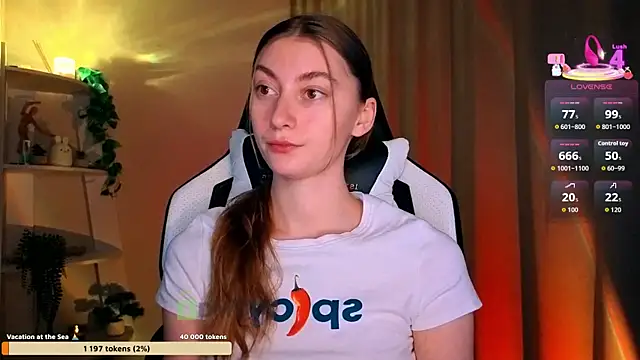 lady curls online show from 04/11/26, 10:14