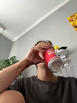 AmiLavs online show from 11/05/25, 10:37