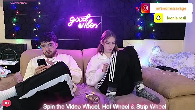 MrAndMrsSavage online show from 12/20/24, 11:37