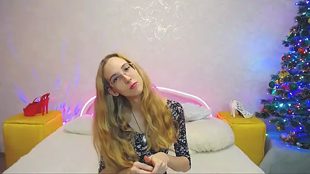 KlaryBrait online show from 12/21/24, 12:38