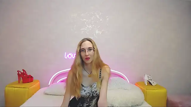 KlaryBrait online show from 01/26/25, 10:23