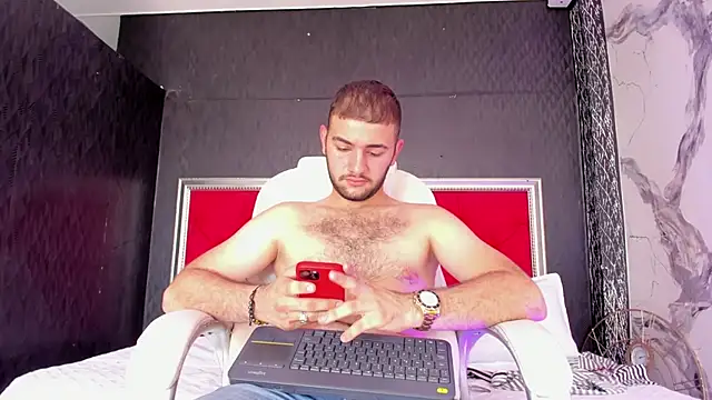 Snapshot of MaximusDick1_ chatting on 12/09/24, 06:46 MaximusDick1 online show from 12/09/24, 06:46