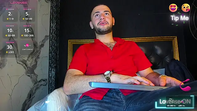 Snapshot of MaximusDick1_ chatting on 09/29/25, 03:55 MaximusDick1 online show from 09/29/25, 03:55